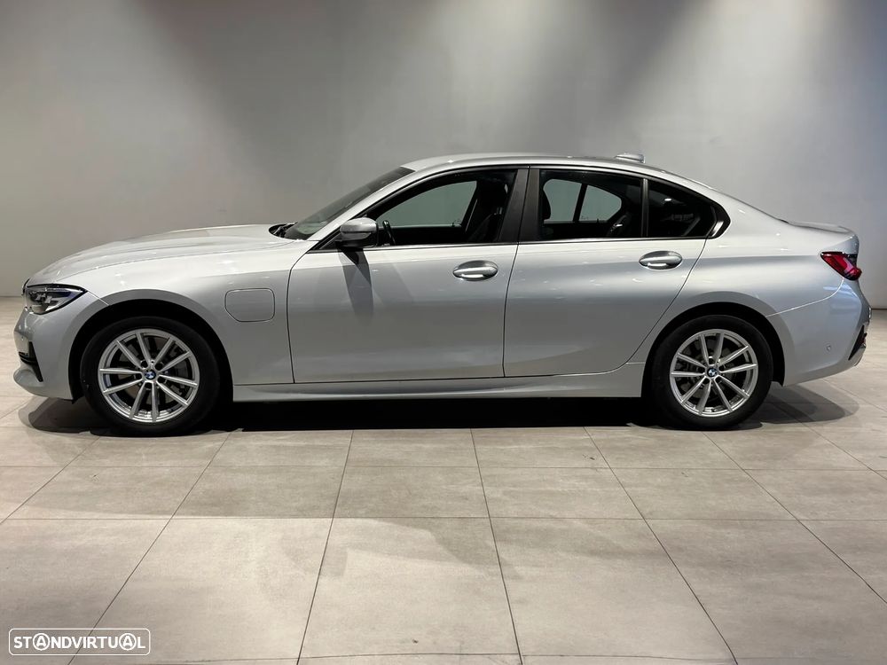 BMW 330 e Auto - 3