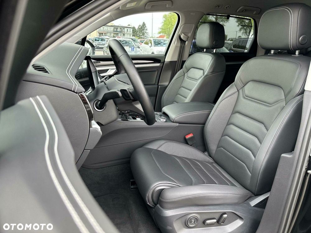 Volkswagen Touareg - 10