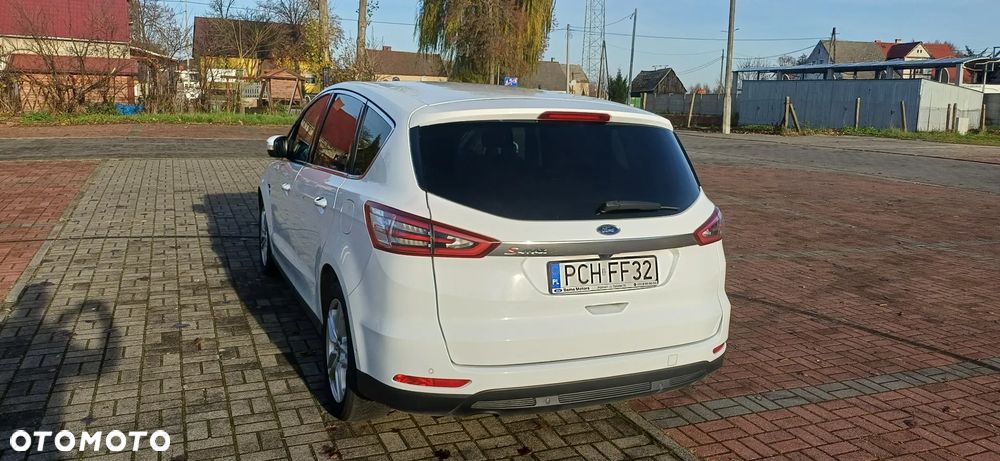 Ford S-Max 2.0 TDCi Titanium PowerShift - 9