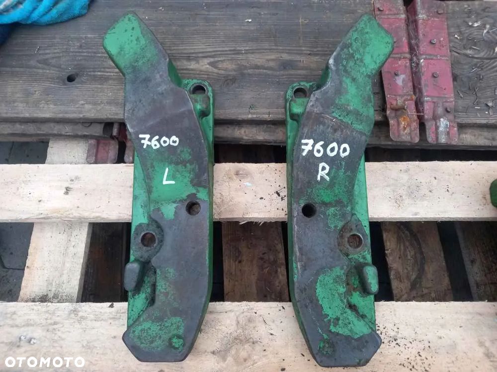 Ślizg boczny tylnego mostu John Deere 7600 - 1