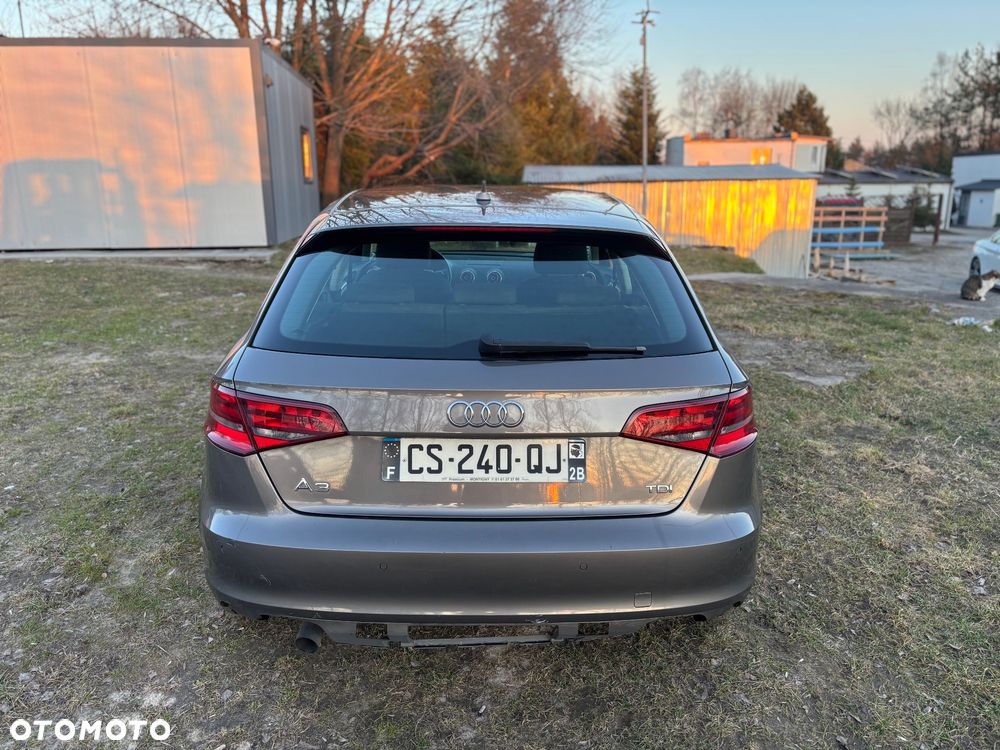 Audi A3 Sportback 1.6 TDI Ambition - 4