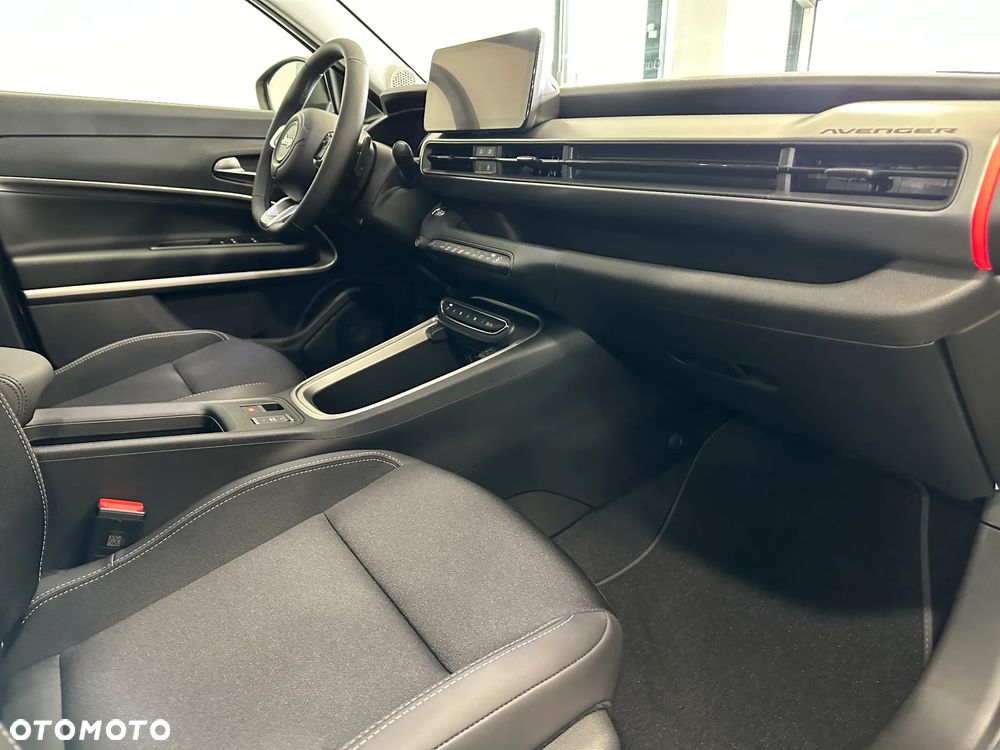 Jeep Avenger 1.2 T3 mHEV Summit FWD eDCT6 - 23