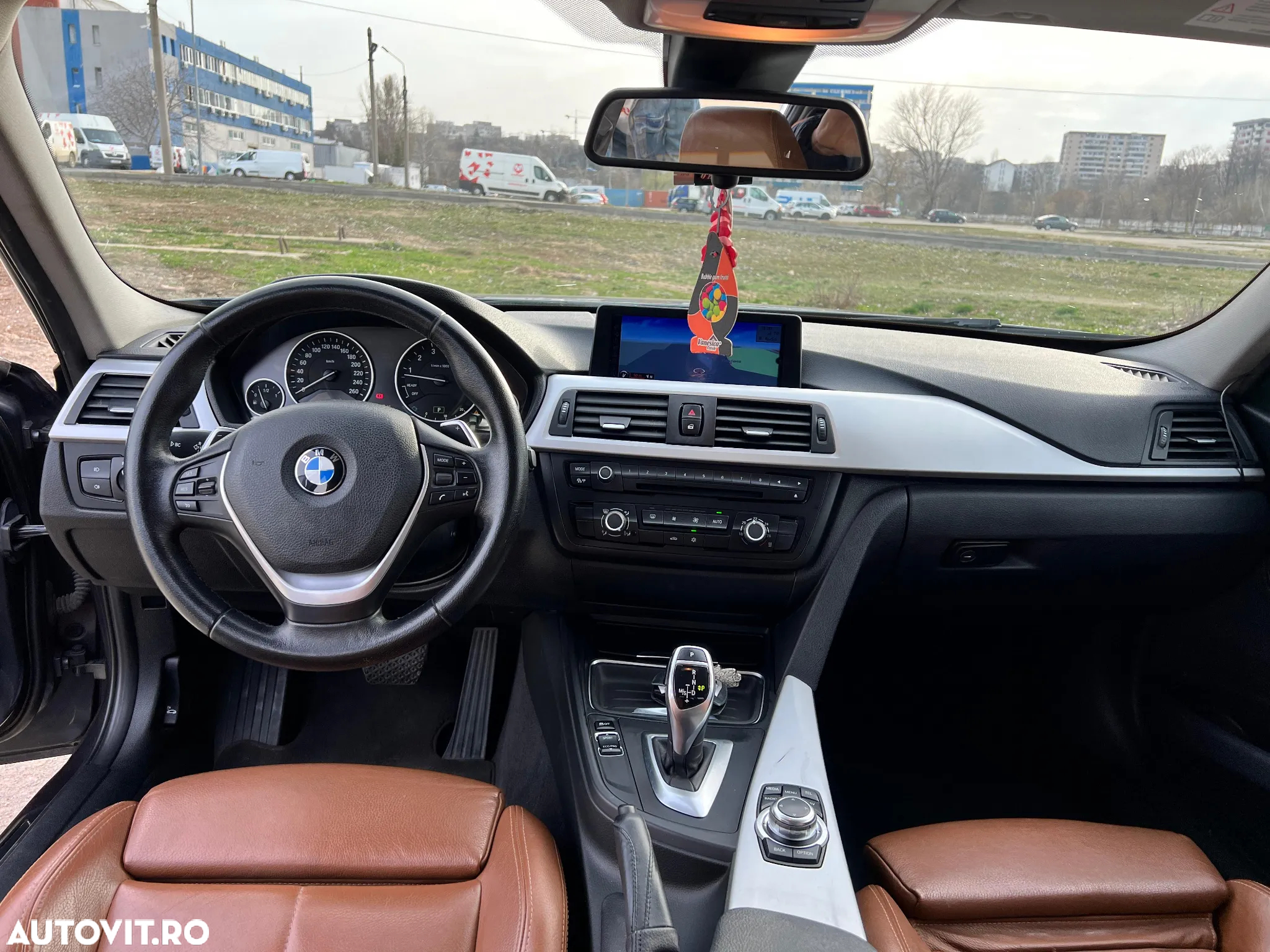 BMW Seria 3 320i Aut. - 2