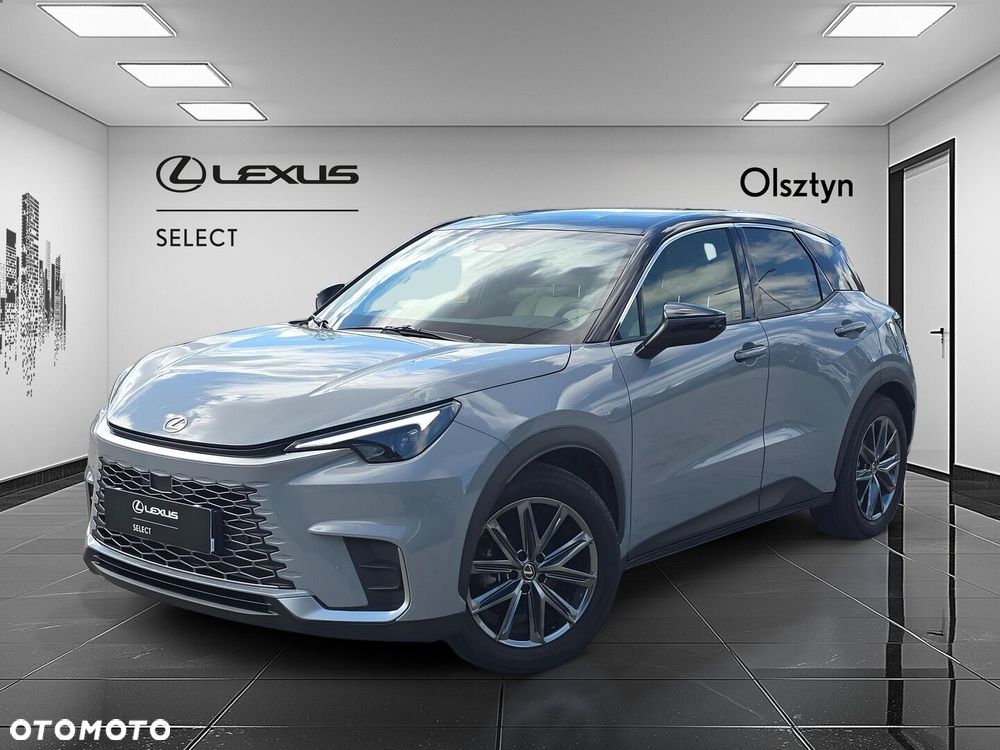 Lexus LBX - 1