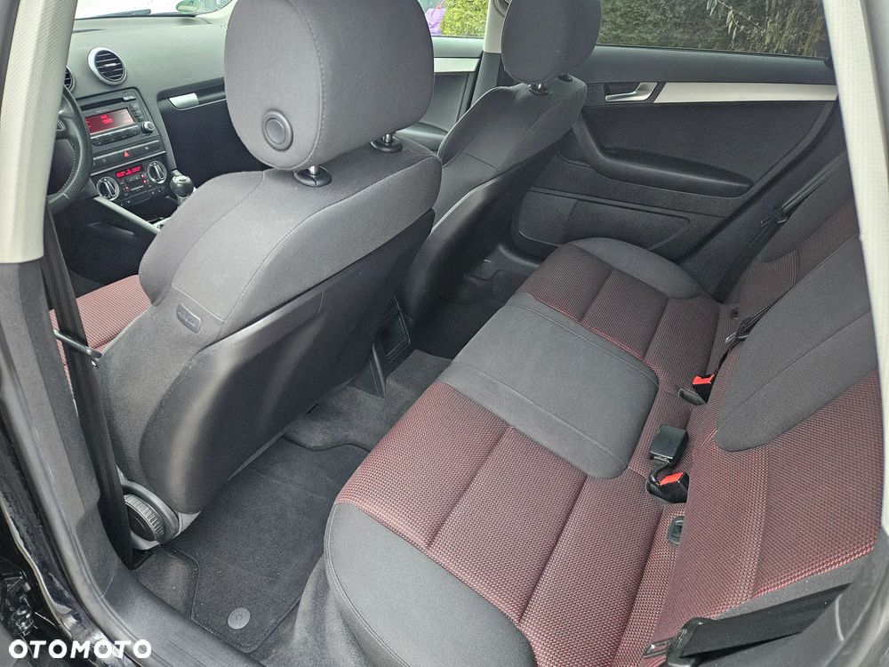 Audi A3 Sportback 1.4 TFSI Attraction - 9