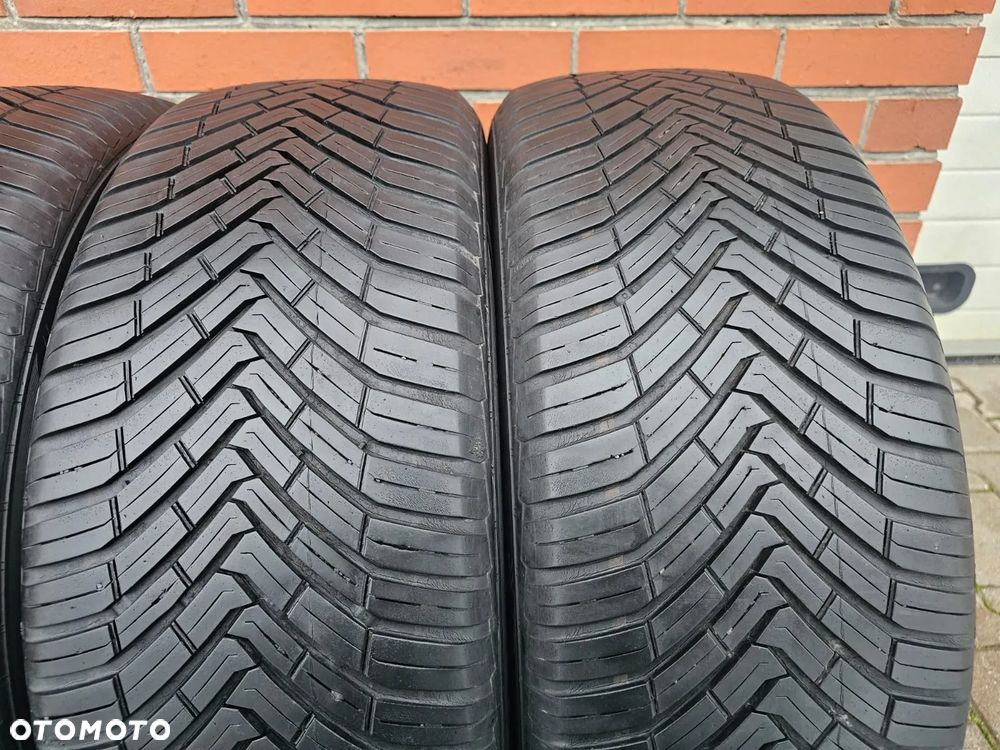 (A41) 235/55R18 100V 5-6mm 19r / Continental AllSeasonContact - 5