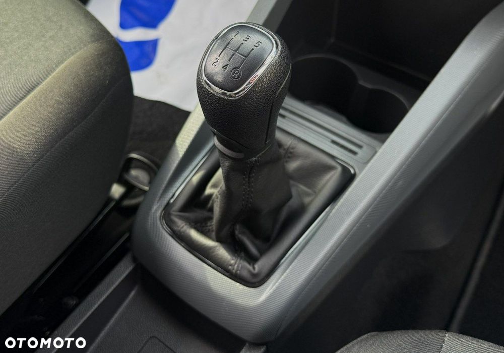 Skoda Fabia 1.0 MPI Active - 28