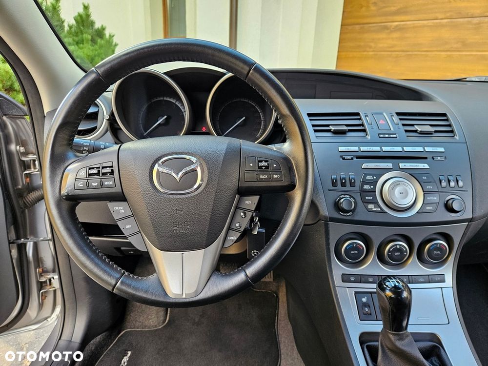 Mazda 3 - 16