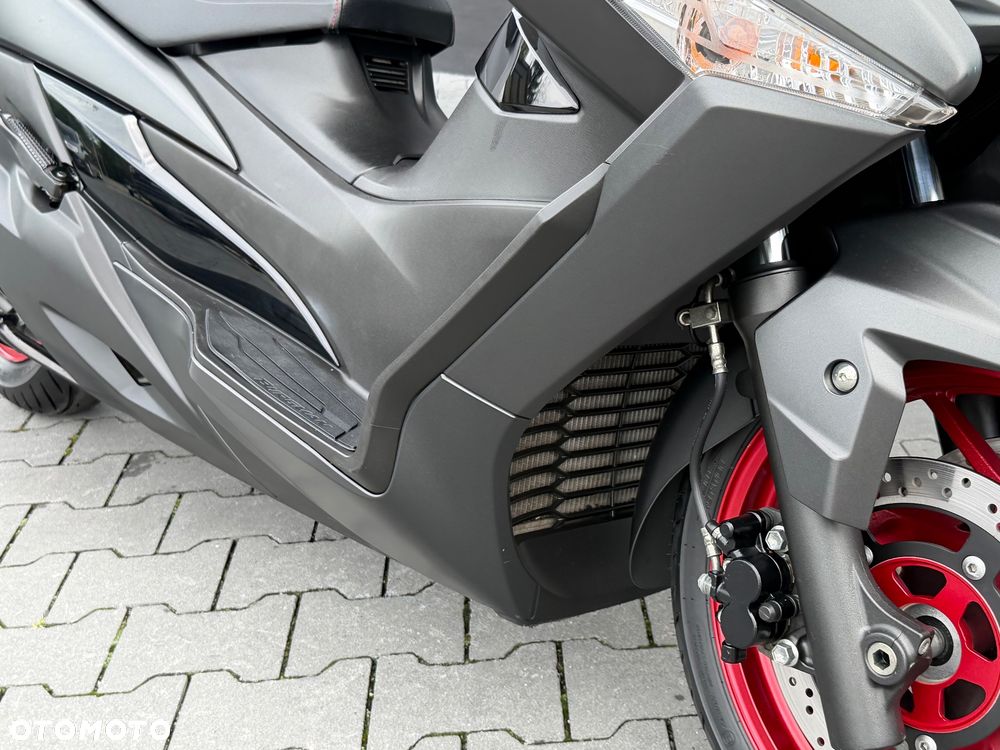Suzuki Burgman - 18