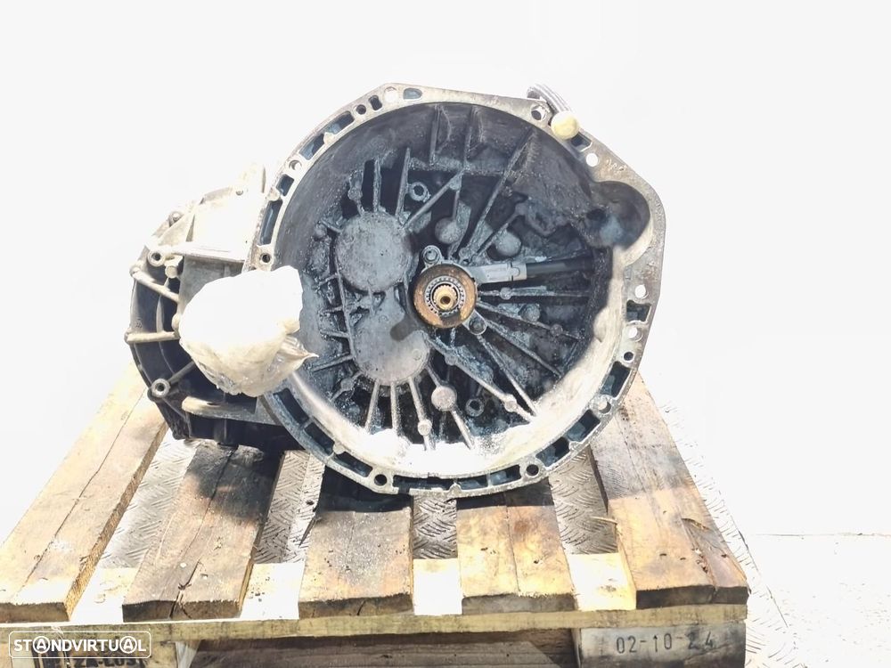 Caixa de velocidades manual RENAULT TRAFIC II 2.0 dCi PF6026 MOTOR M9R692 - 2