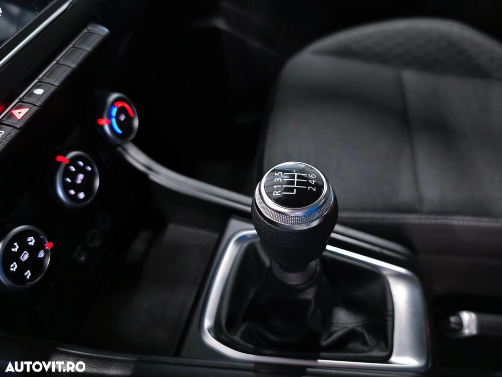 Renault Captur TCe 90 Zen - 28