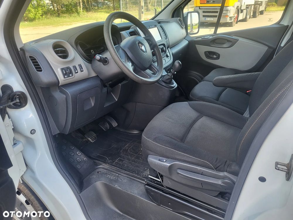 Renault Trafic long - 6