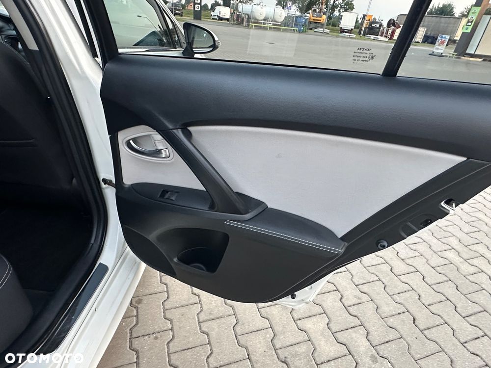 Toyota Avensis Touring Sports 1.8 Comfort - 22