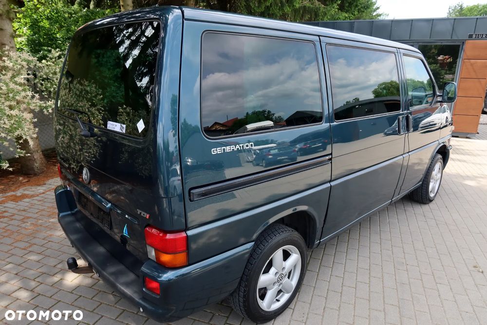 Volkswagen Multivan - 5
