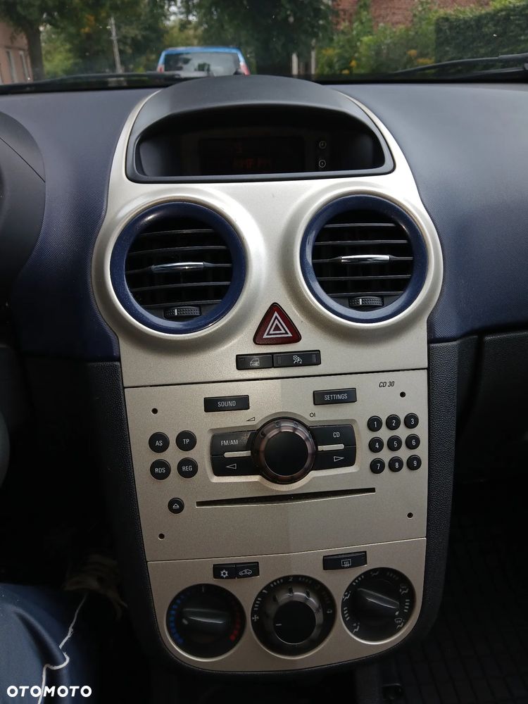 Opel Corsa 1.4 16V Enjoy - 13
