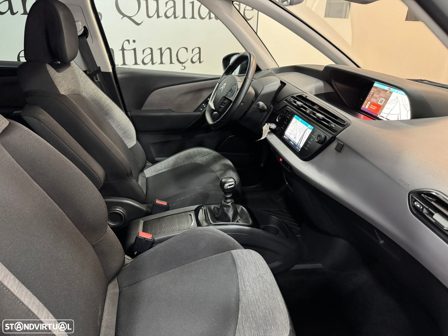 Citroën C4 Spacetourer BlueHDi 130 Stop&Start SHINE - 28