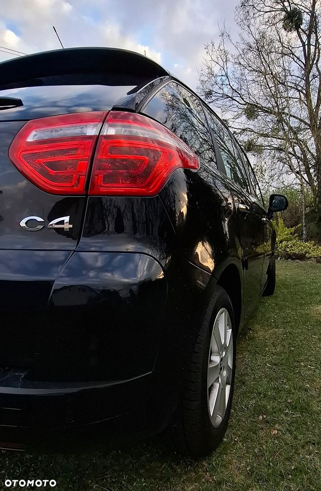 Citroën C4 Picasso 1.6 HDi FAP CoolTech - 4