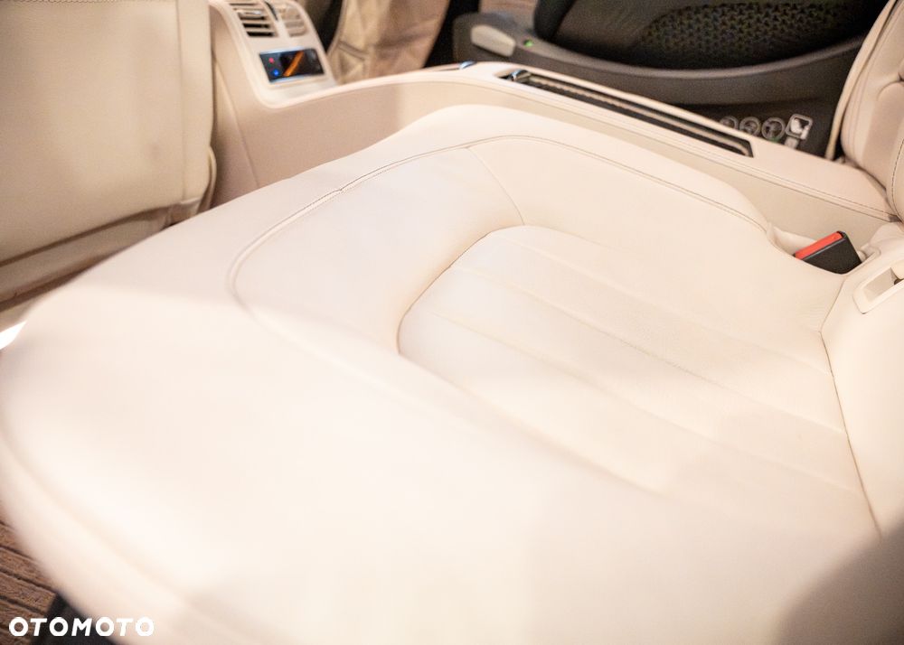 Mercedes-Benz CLS 500 4-Matic BlueEff - 18