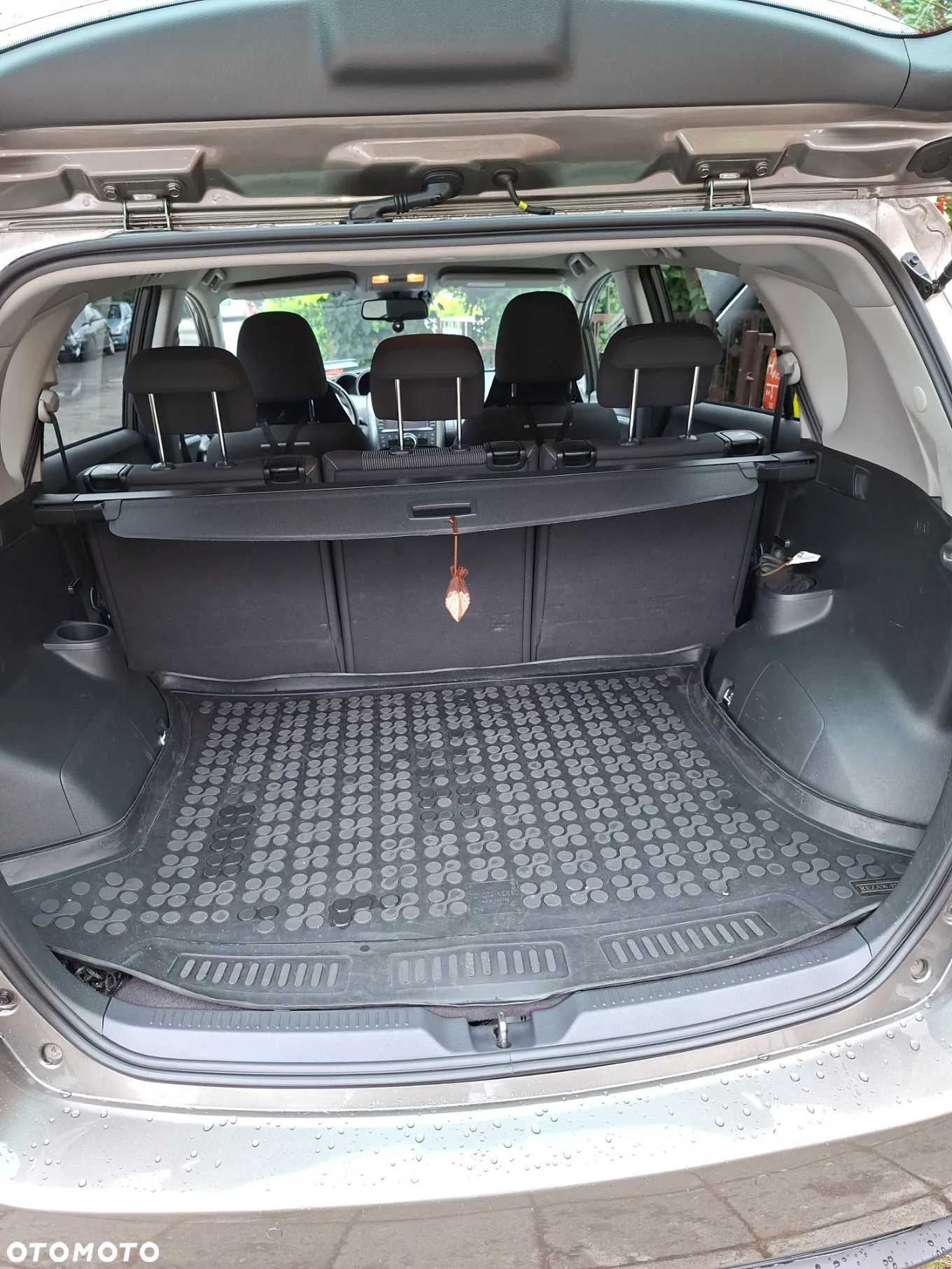 Toyota Verso 1.8 Premium - 10
