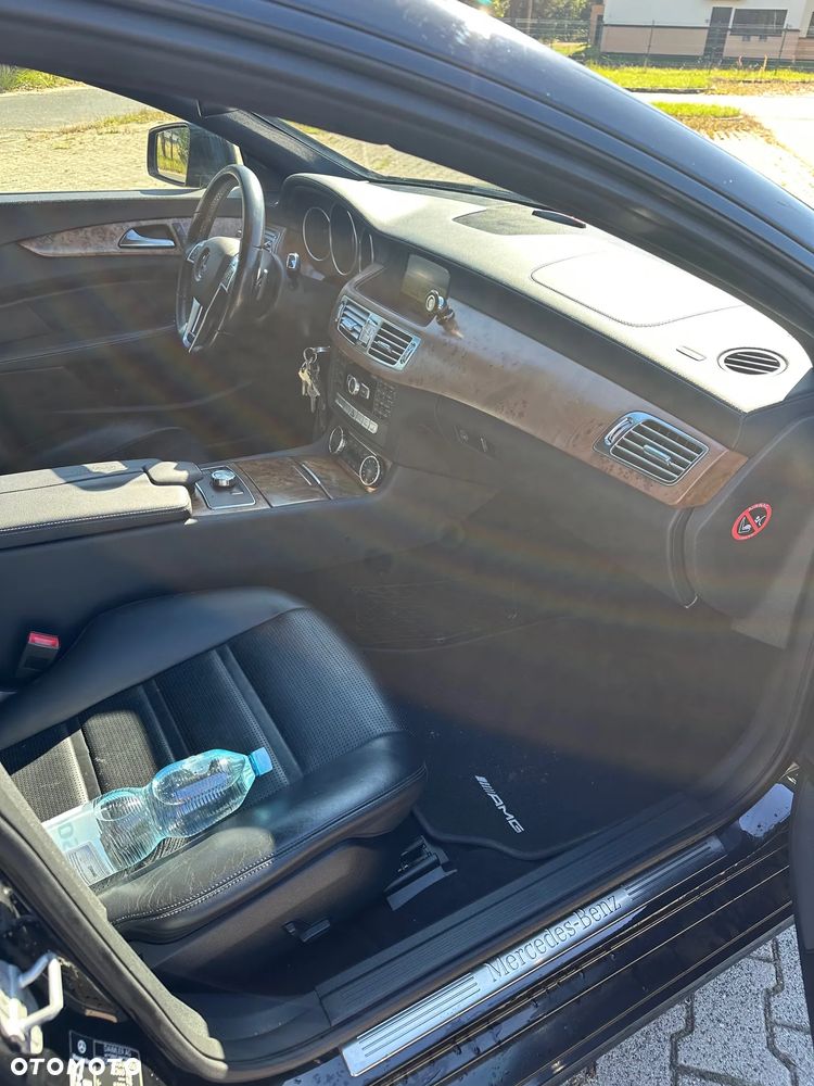 Mercedes-Benz CLS 350 CDI 4-Matic BlueEff - 8