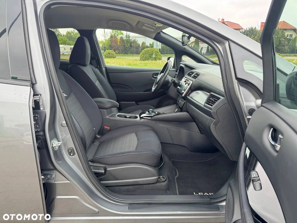 Nissan Leaf 40 kWh N-Connecta - 23