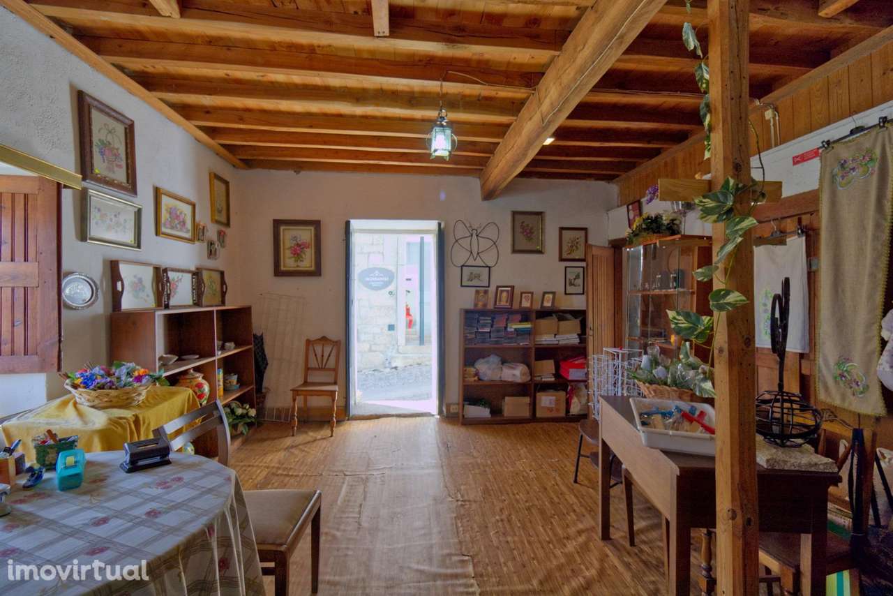 Moradia V4 - Grande imagem: 2/28