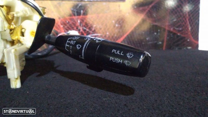 Manete Dos Piscas  Kia Carnival I (Up) - 3