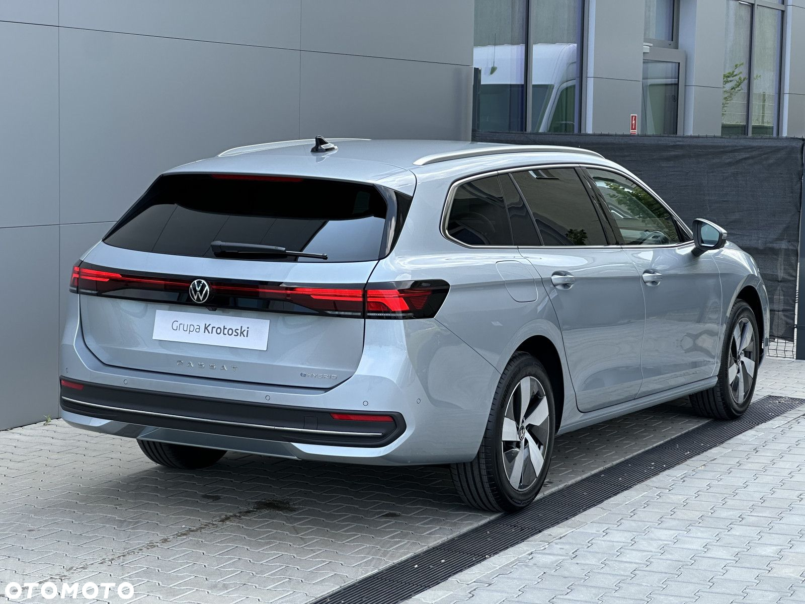 Volkswagen Passat - 8