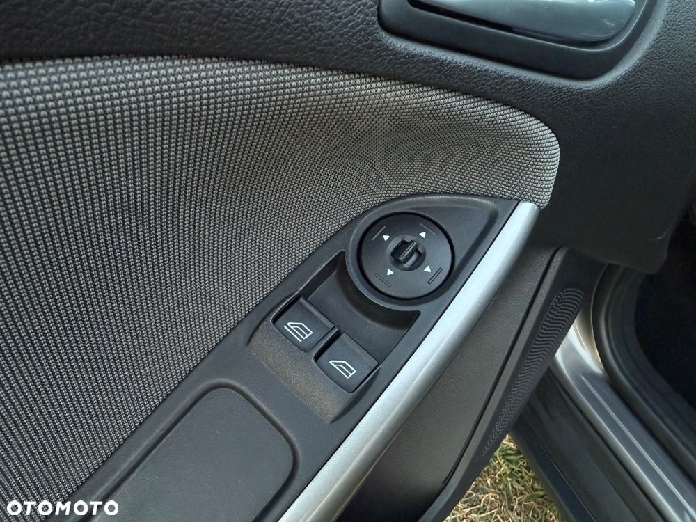 Ford Focus - 35