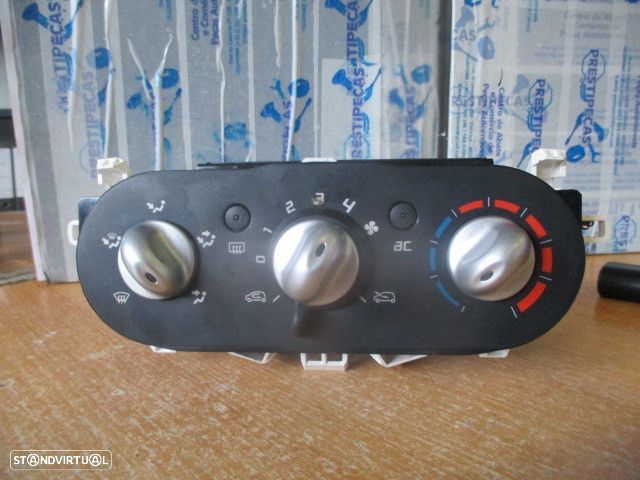 Comando Sofagem 69837001 RENAULT TWINGO 2 2013 1.2I 75CV 3P VERMELHO Valeo RENAULT TWINGO 2 FASE 1 2007 1.2I 75CV 3P PRETO RENAULT TWINGO 2013 1.2I 75CV 3P PRETO - 6