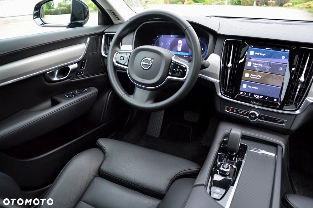 Volvo S90 - 34