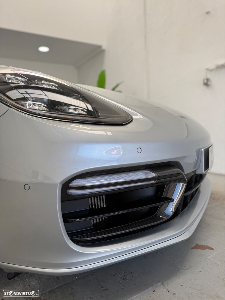 Porsche Panamera 4 E-Hybrid Platinum Edition - 28