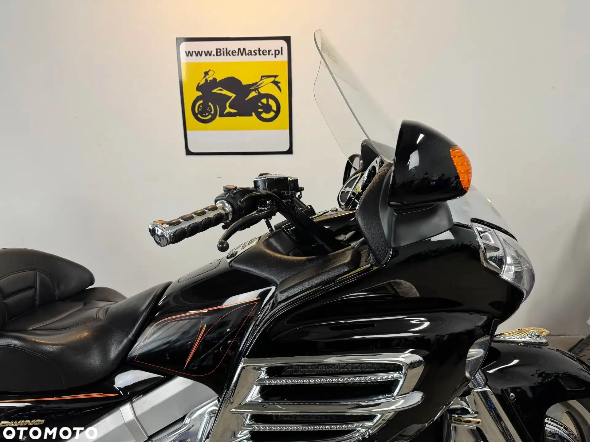 Honda GL - 11