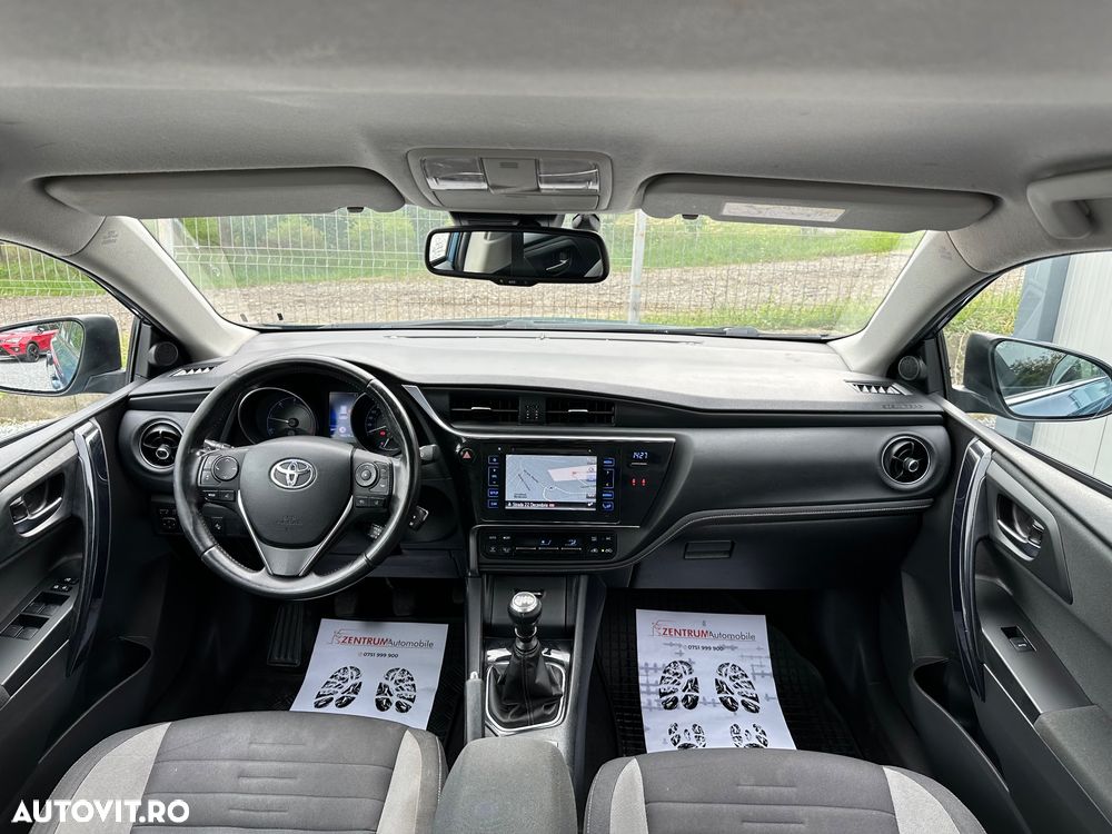 Toyota Auris 1.6 D-4D Touring Sports Design Edition - 6