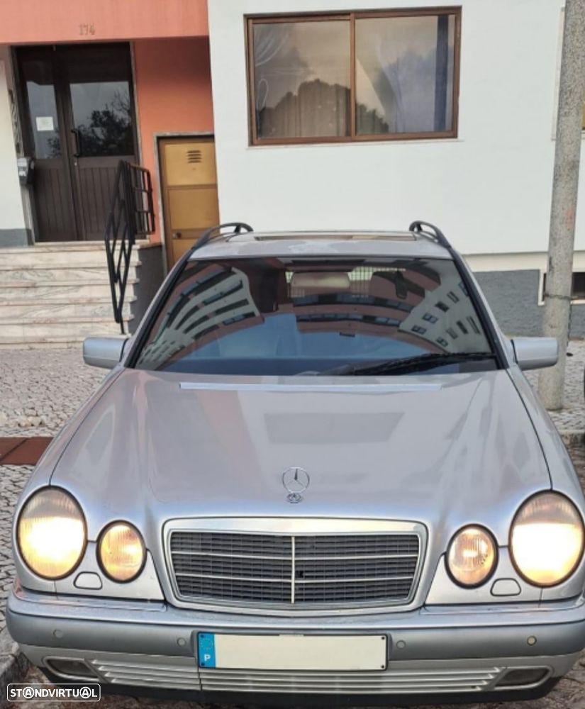 Mercedes-Benz E 220 CDI Elegance - 1
