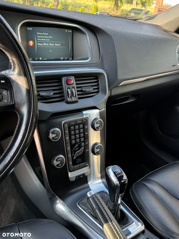 Volvo V40 D4 Drive-E R-Design Kinetic - 10