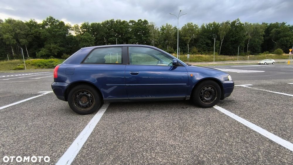 Audi A3 3-drzwiowe 1.9 TDI Ambiente - 8
