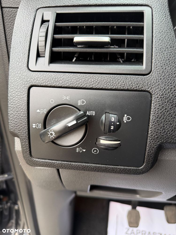 Ford C-MAX 1.8 Titanium - 19