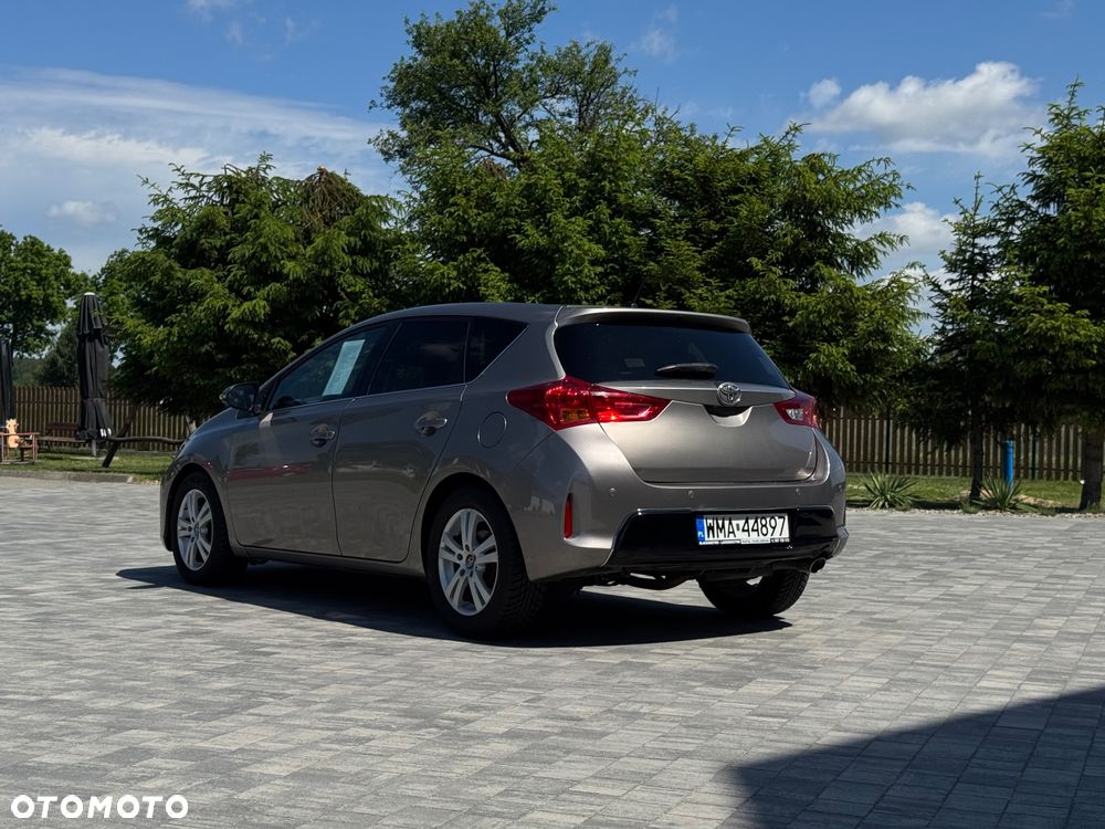 Toyota Auris 2.0 D-4D Prestige - 5