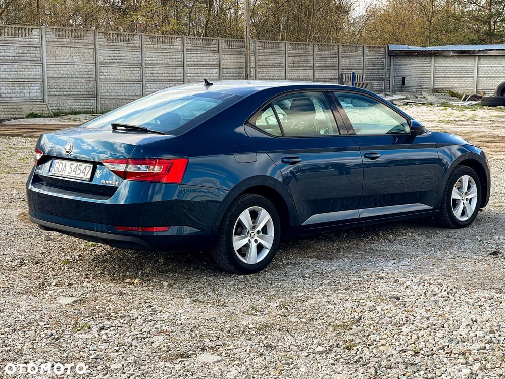 Skoda Superb 2.0 TDI Style - 5