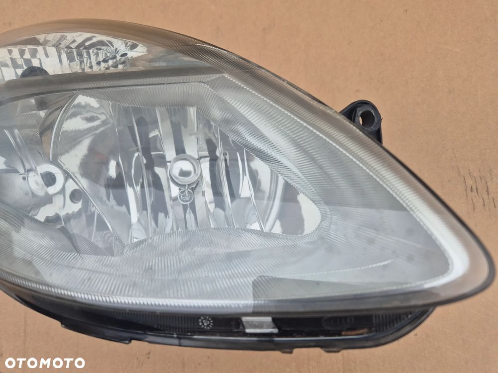 Lancia Ypsilon lampa prawa Musa.2003-2006.OE. - 3