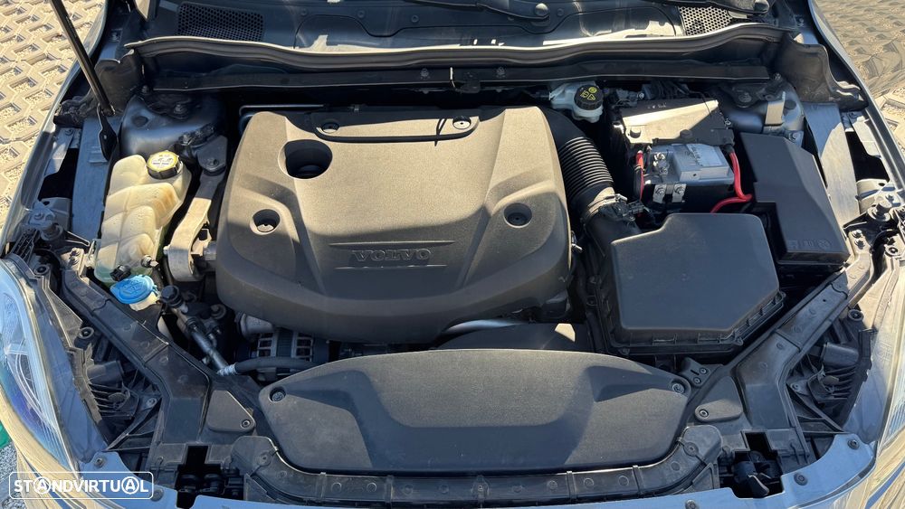 Volvo V40 - 18