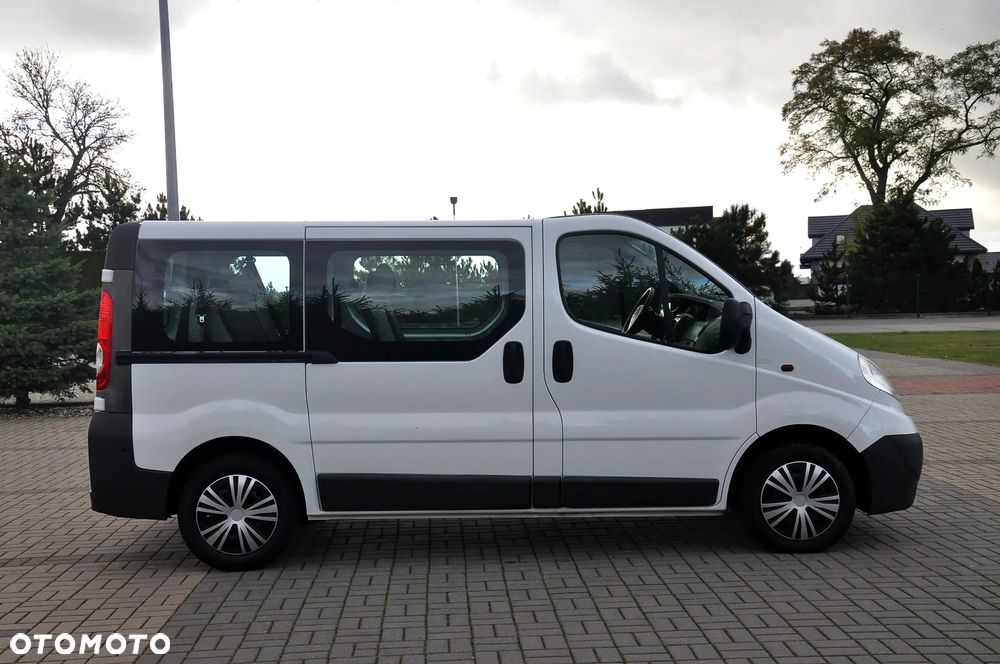 Opel Vivaro L1H1 2.7t - 11
