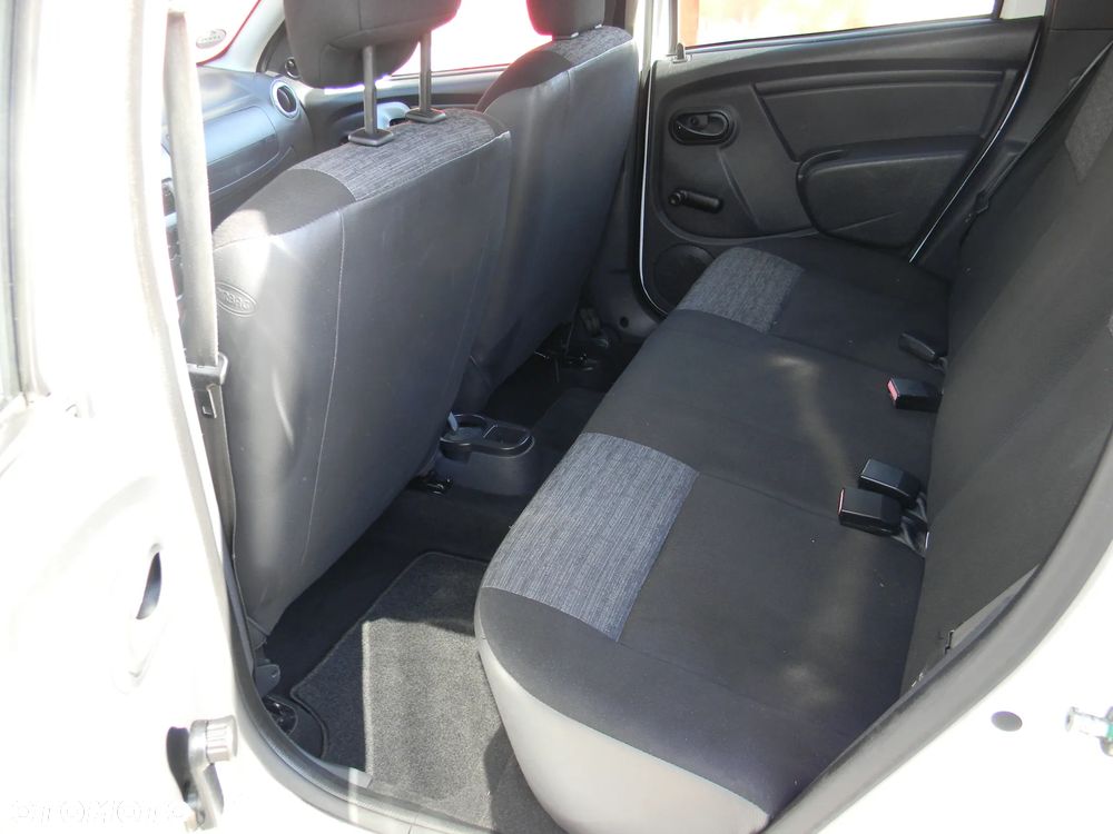 Dacia Lodgy 1.6 Ambiance - 33