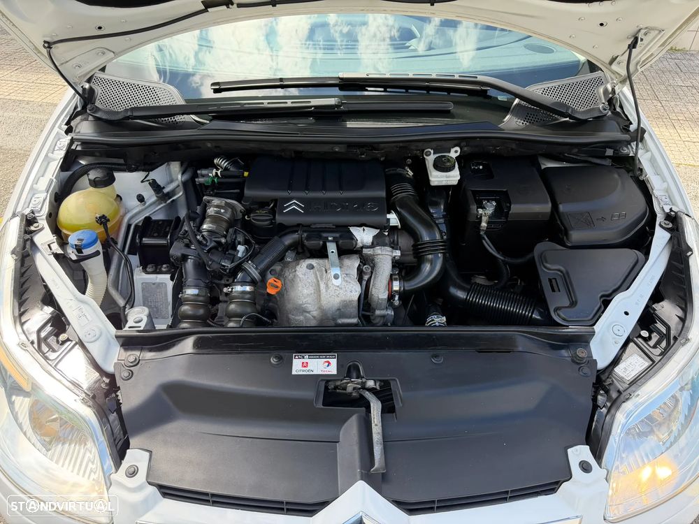 Citroën C4 1.6 HDi VTR - 37
