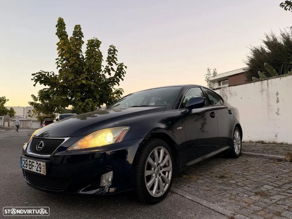 Lexus IS 300 - 2