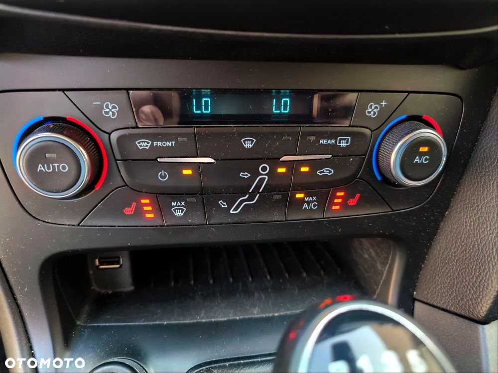 Ford Focus 1.0 EcoBoost Edition - 23