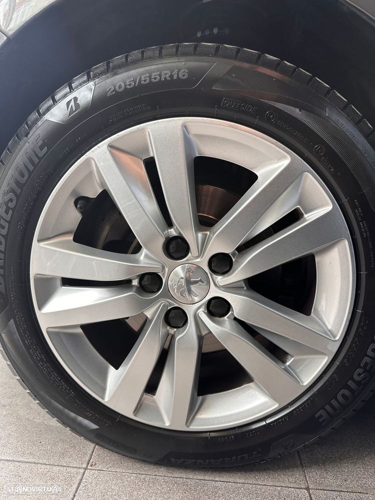 Peugeot 308 SW 1.5 BlueHDi Allure EAT6 - 17