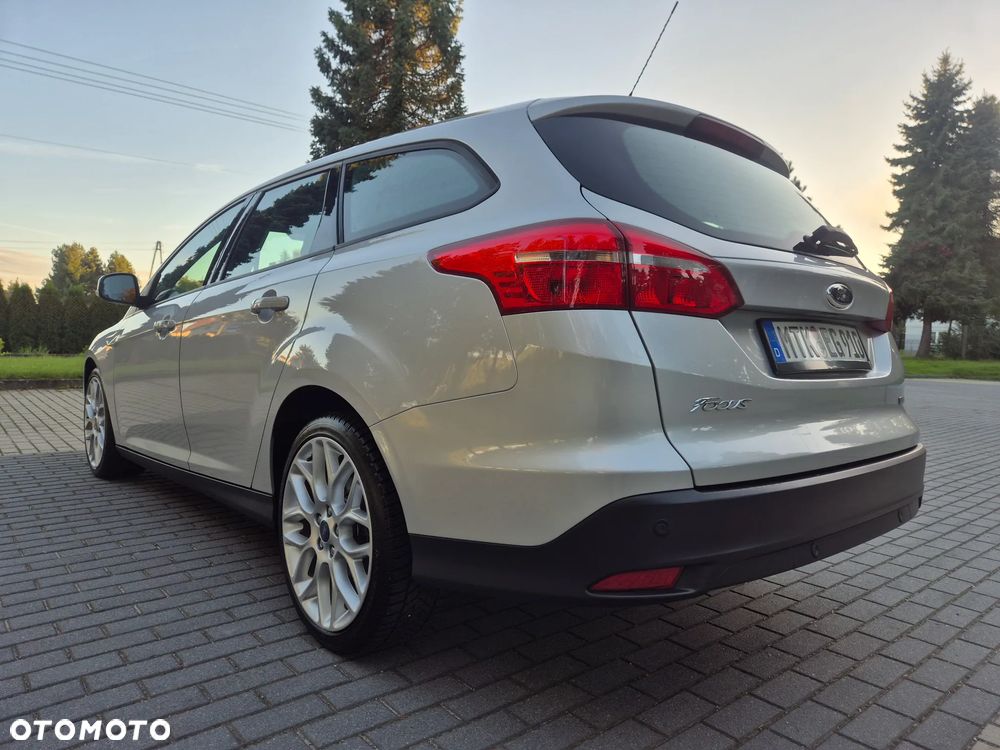 Ford Focus 1.0 EcoBoost Trend Edition Business - 17