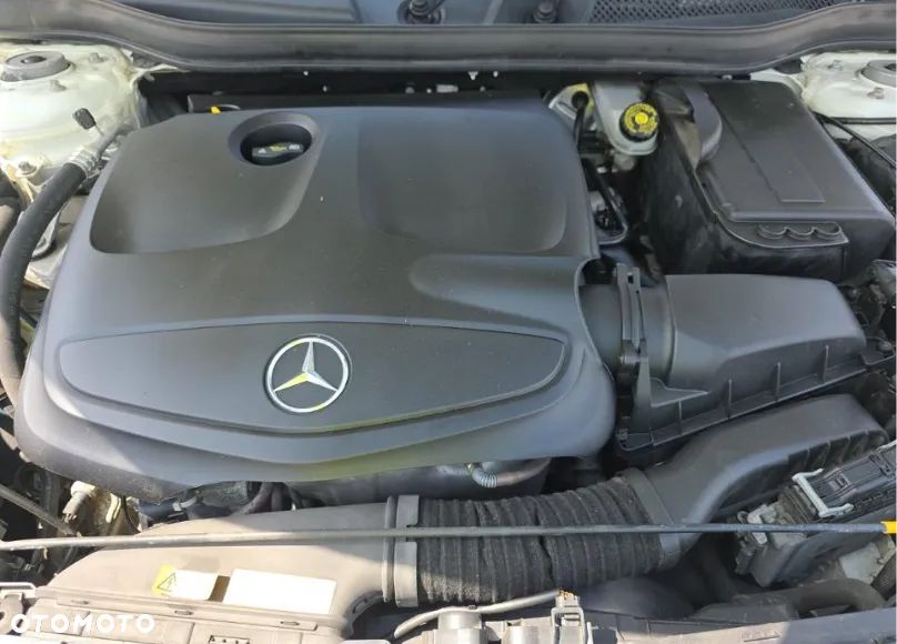 Mercedes-Benz GLA 250 4Matic 7G-DCT AMG Line - 12